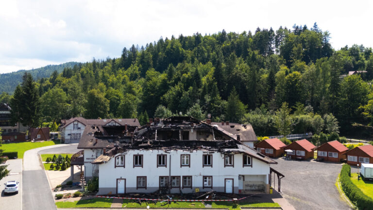 20250719-Dworek-nad-Wisla-Pozar