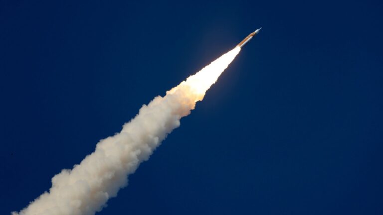 Artemis II pobiła rekord odległości od Ziemi