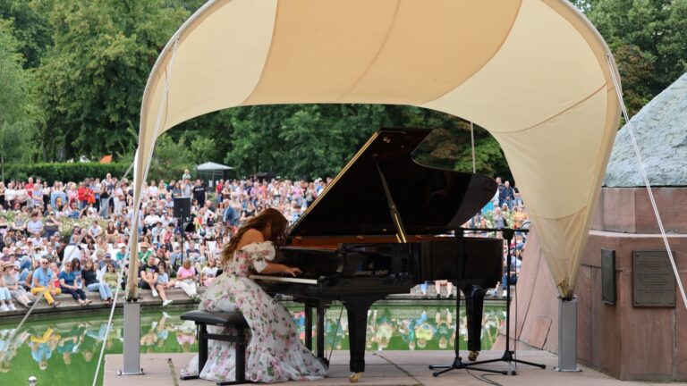 Koncerty-Chopinowskie-w-Lazienkach-Krolewskich