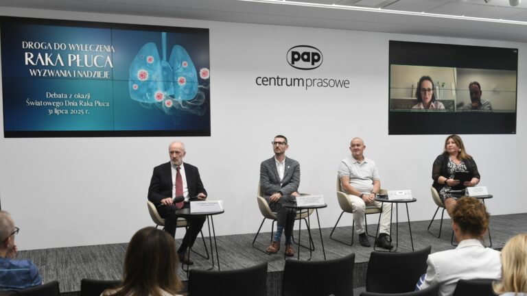 konferencja-o-nowych-mozliwosciach-leczeniu-nowotworu-pluc
