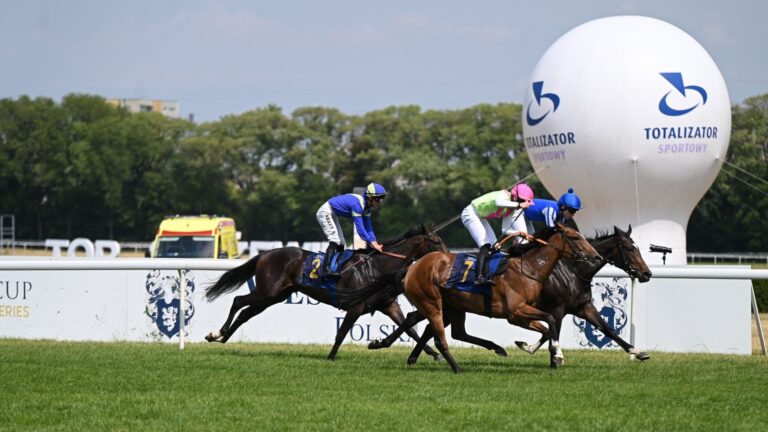 wyscig-na-torze-sluzewiec